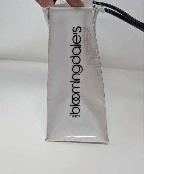 Bloomingdales Plastic PVC Tote Bag British & American Flag Heart RARE - Picture 4 of 5